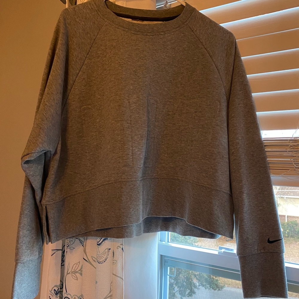 Women’s Gray Cropped Nike Pullover
